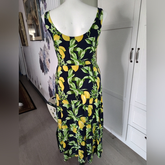 Soldelsewhere - Picture 3 of 8